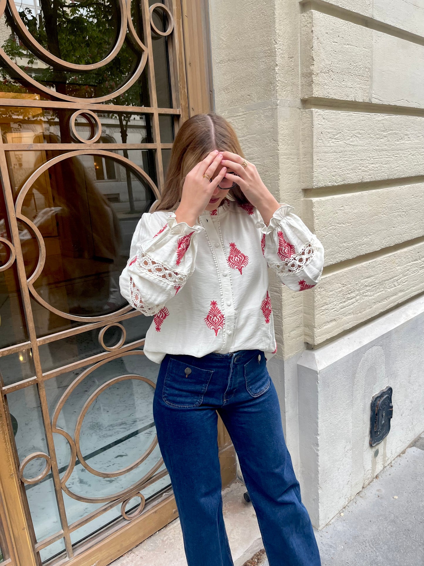Blouse Enéa motif rouge